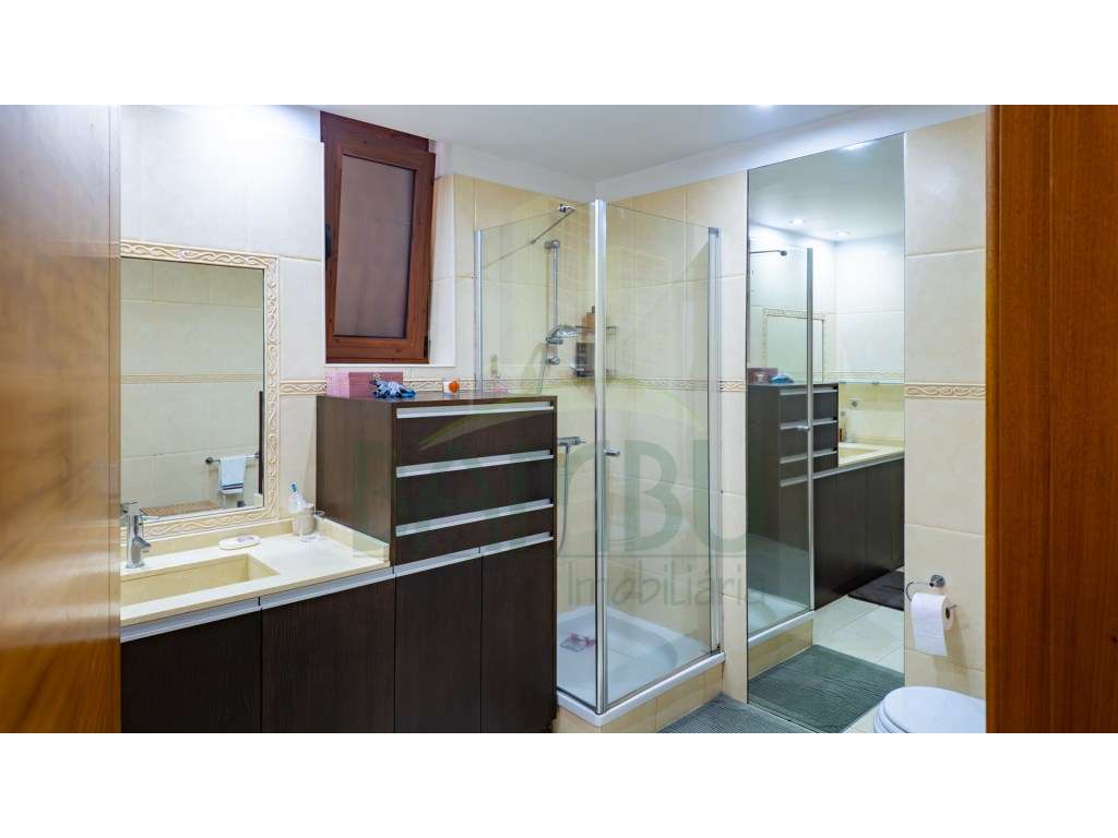 Moradia T4 térrea, com piscina, para venda em Vilar de Mouros.-20