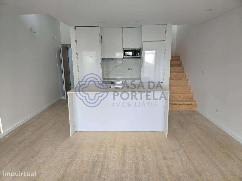 Apartamento T1 Duplex ao Metro de Campanha, nova construção com  suíte - Grande imagem: 4/19