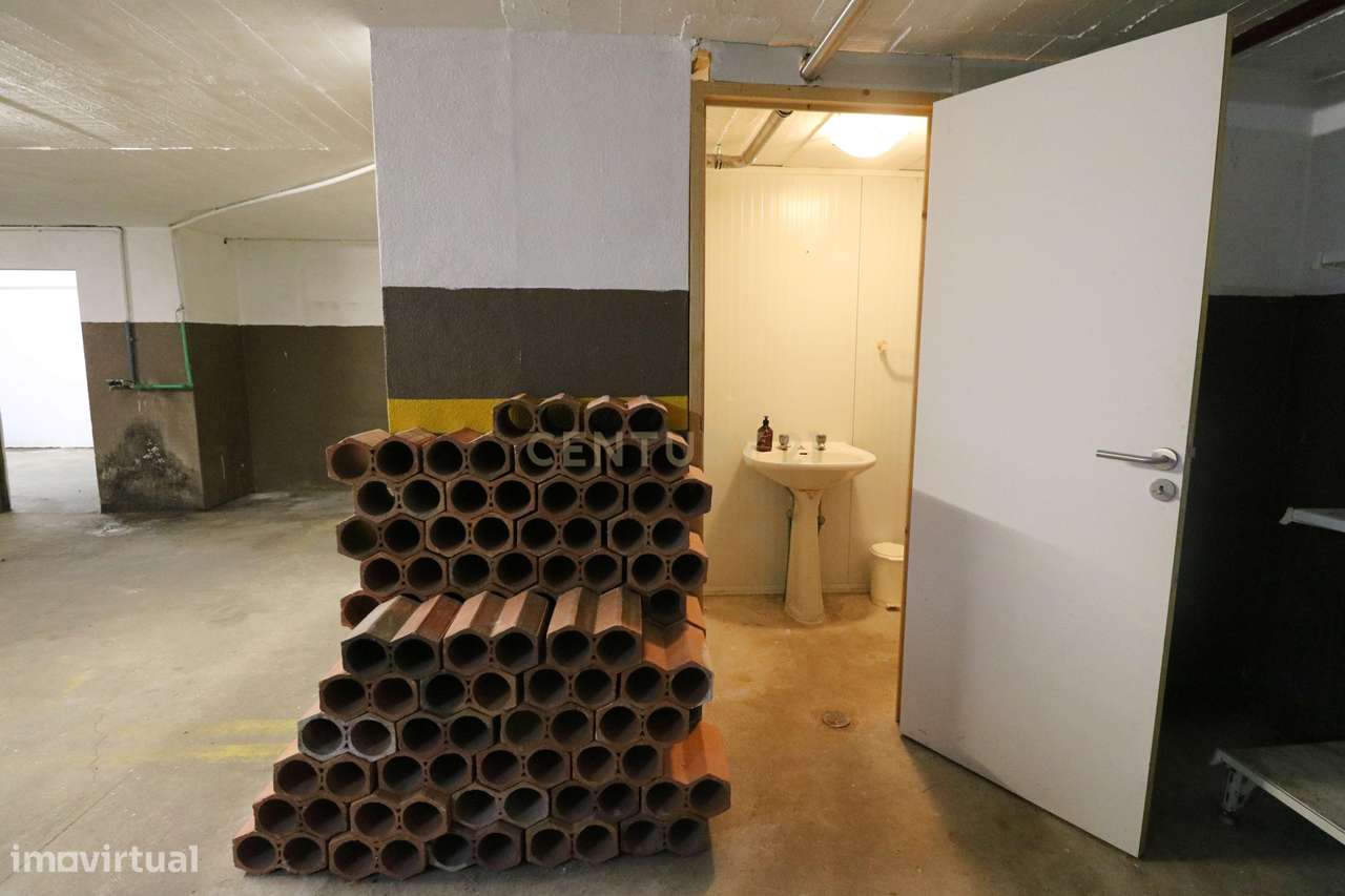 Garagem / Armazém para arrendar na Cova da Piedade - Grande imagem: 4/21