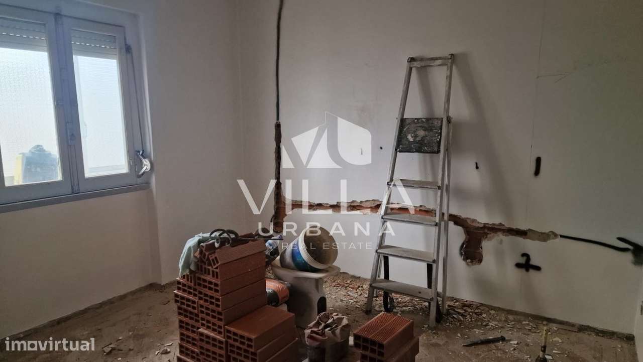 Apartamento T2 Totalmente Remodelado na Torre da Marinha - Grande imagem: 3/13