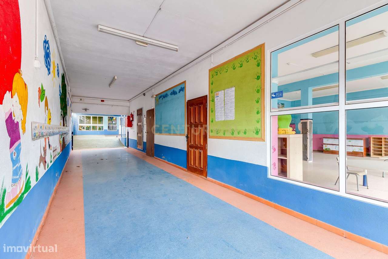 Imóvel para Infantário no Entroncamento – Espaço Amplo com Potencial d - Grande imagem: 4/31