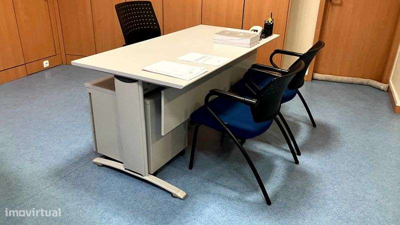 Trespasse de escritório em loja de dois andares - Rua de Camões 565 - Grande imagem: 5/12