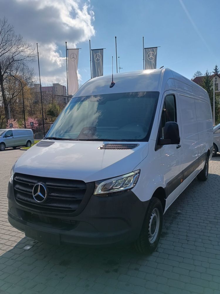 Mercedes-Benz Sprinter 2025
