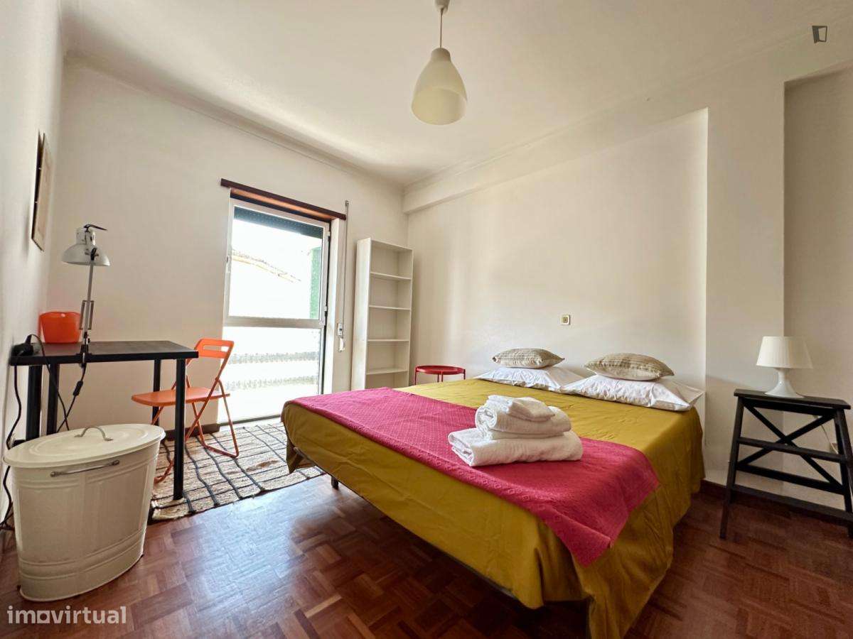 Quarto - localizado em  Coimbra - Grande imagem: 2/10