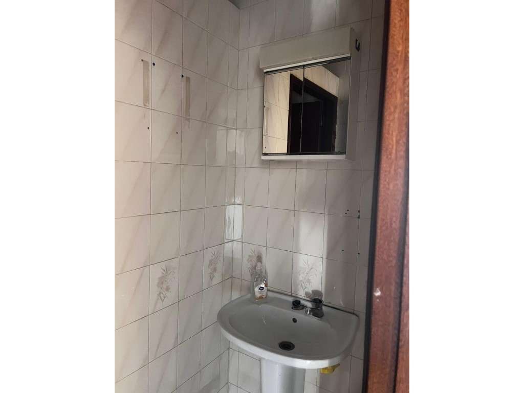 Escritório arrendar 3º andar com elevador - Grande imagem: 3/9