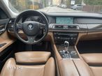 BMW Seria 7 750i xDrive - 12