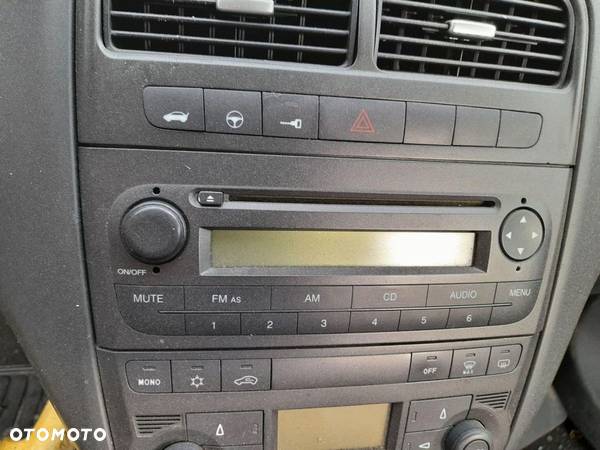 RADIO OEM FIAT GRANDE PUNTO EUROPA 2006 - 4