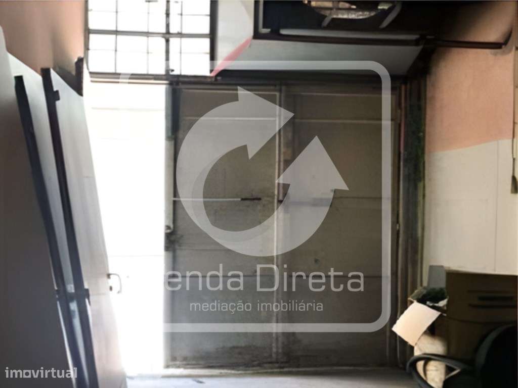 Armazém com 1.024 m² em São Domingos de Benfica - Excelente Oportun...-2