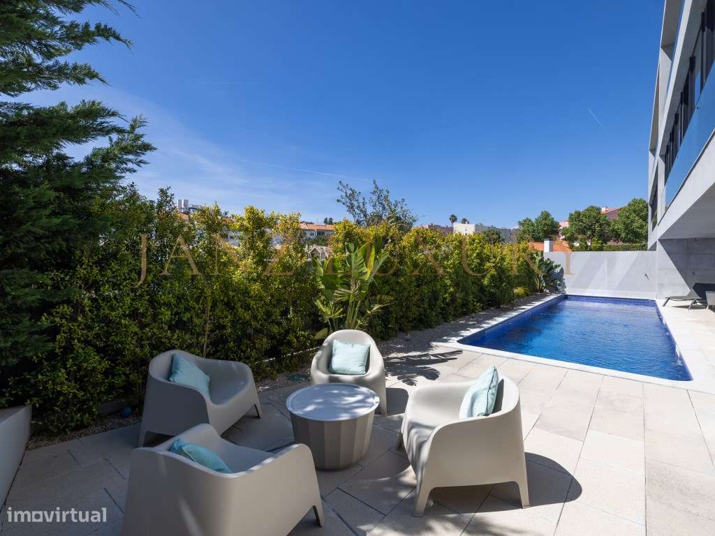 Moradia T4 Contemporânea com Vista Mar Total e Rooftop | Paço de Arcos-48