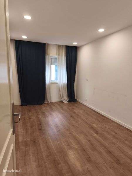 Apartamento T1+1 Porto - Grande imagem: 4/9
