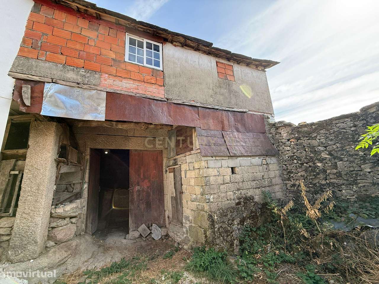 Moradia T3 em Moimenta de Raia — onde Portugal se encontra com Espanha - Grande imagem: 5/54