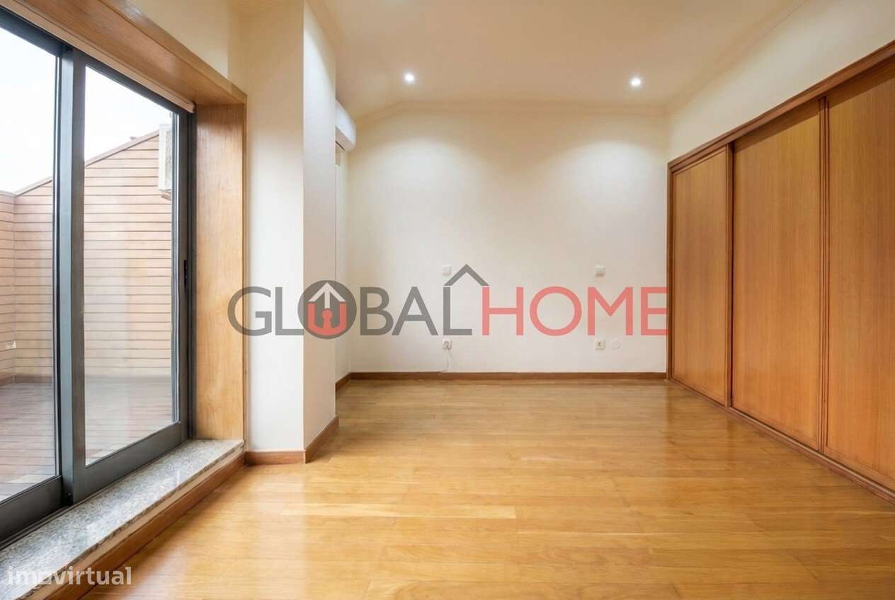 Duplex T2+1 com vista mar em Canidelo-43