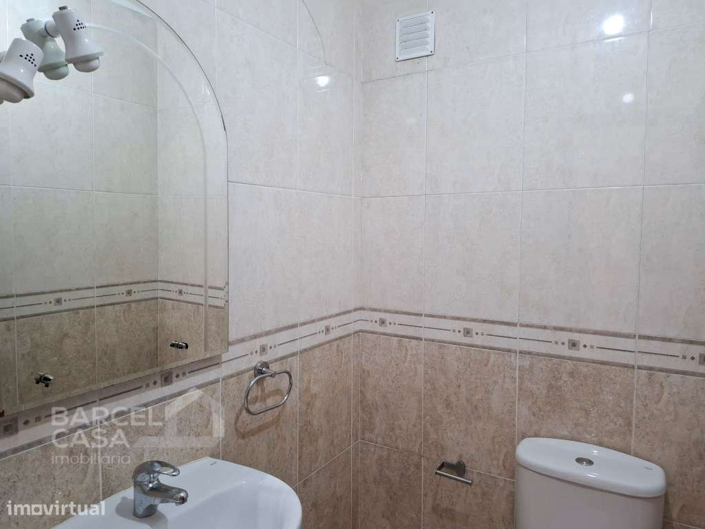 Apartamento T2 com Terraço em Galegos Santa Maria, Barcelos-7