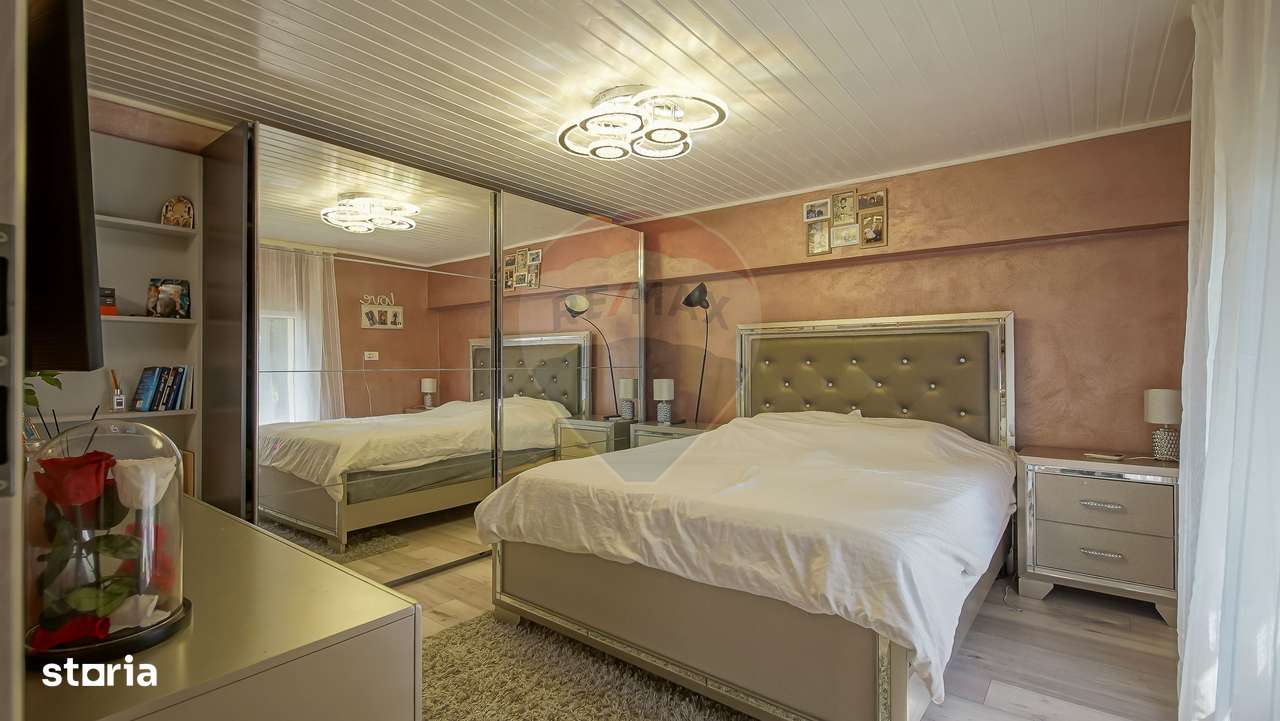 Casă / Vilă Săsească cu 6 camere de vânzare in Vulcan, Brasov - Imagine principală: 5/20