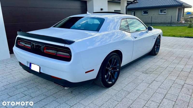 Dodge Challenger 5.7 R/T - 13