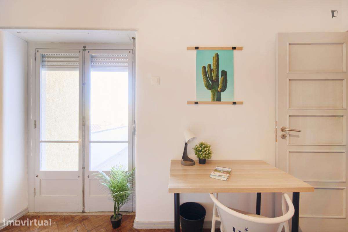 Quarto - localizado em Arroios Lisbon - Grande imagem: 4/20