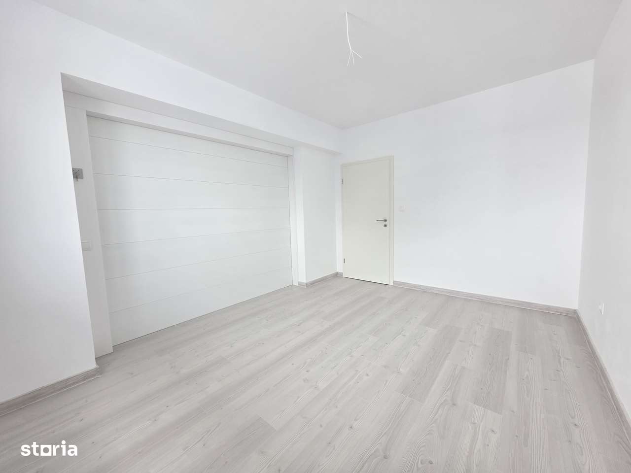 Apartament NOU 2 camere, parcare, boxa de vanzare Avantgarden 3 faza 5-4