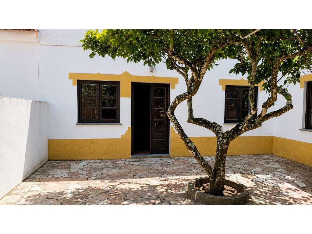Moradia no centro de Milfontes-20