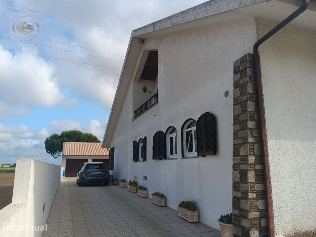 Moradia T3+1 com recheio.-51