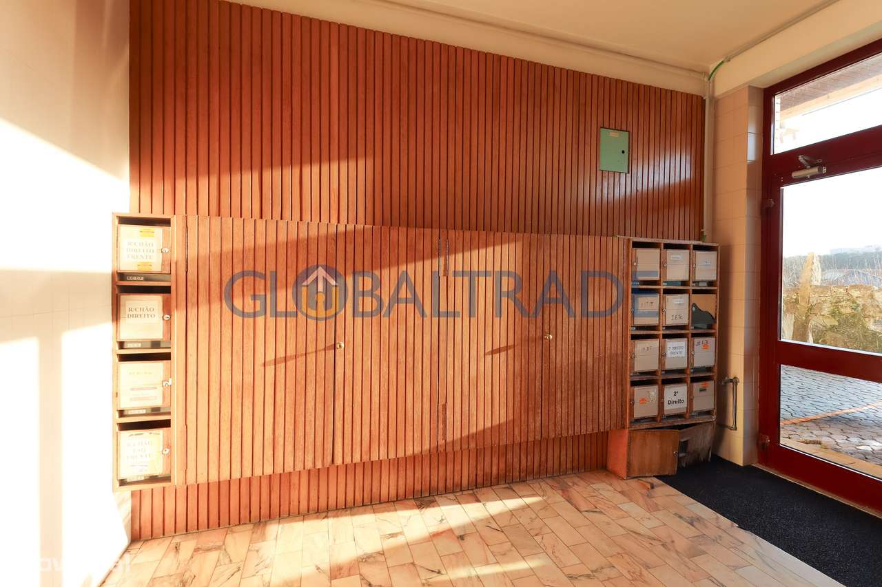 Apartamento T2 Renovado & Equipado em Rio Tinto-30