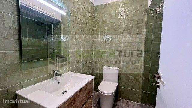 Apartamento T2 | Boavista | junto à Rotunda | Totalmente restaurado-13