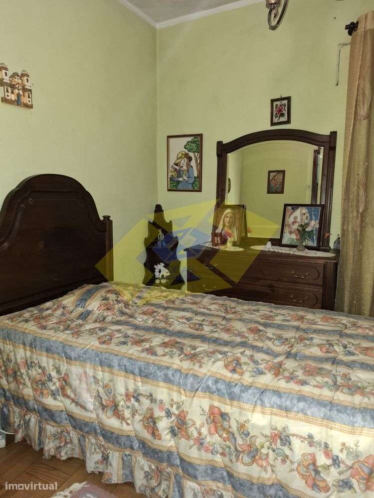 Moradia T4+T1 em Felgueiras (Centro da cidade)-20