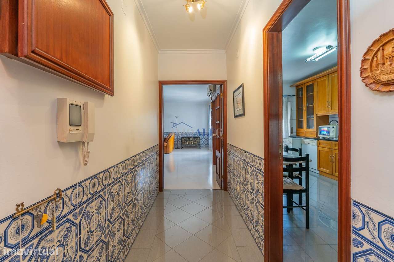 Apartamento T3 em Massamá, junto ao Shopping Center-10