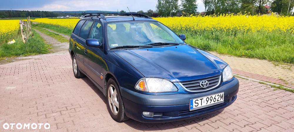 Toyota Avensis 1.8 VVT-i Combi - 2