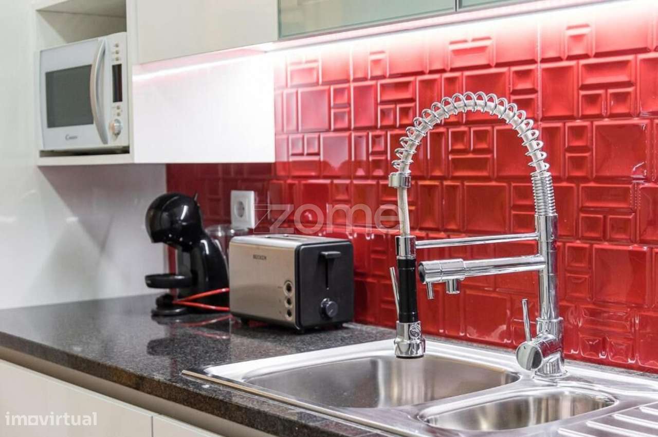 Apartamento luminoso T2+1 com varanda na Avenida Rodrigues de Freitas-6