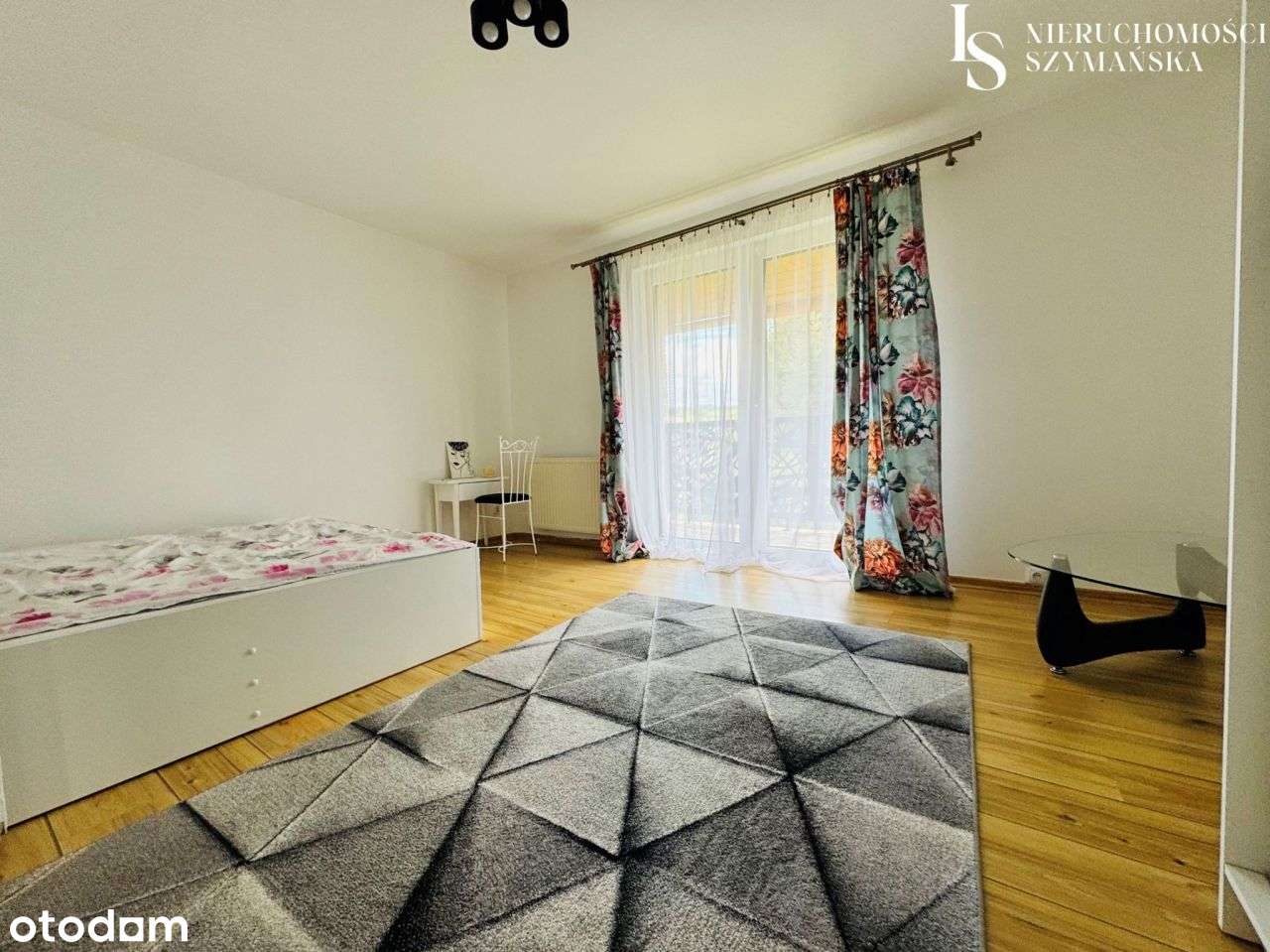 Przestronny dom parterowy z poddaszem użytkowym –-18