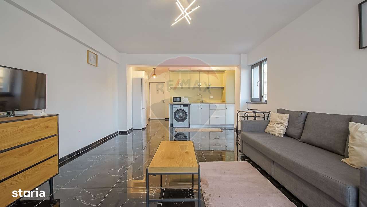 Garsoniera de închiriat, parcare subterana, balcon | Zona Tractorul - Imagine principală: 4/10