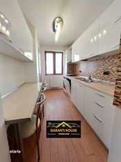 Bd. Republicii, apartament cu 3 camere, mobilat si utilat, 300€/Luna