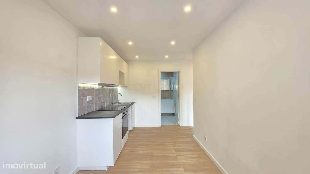 T1 Remodelado com Terraço – Vila Franca de Xira-1