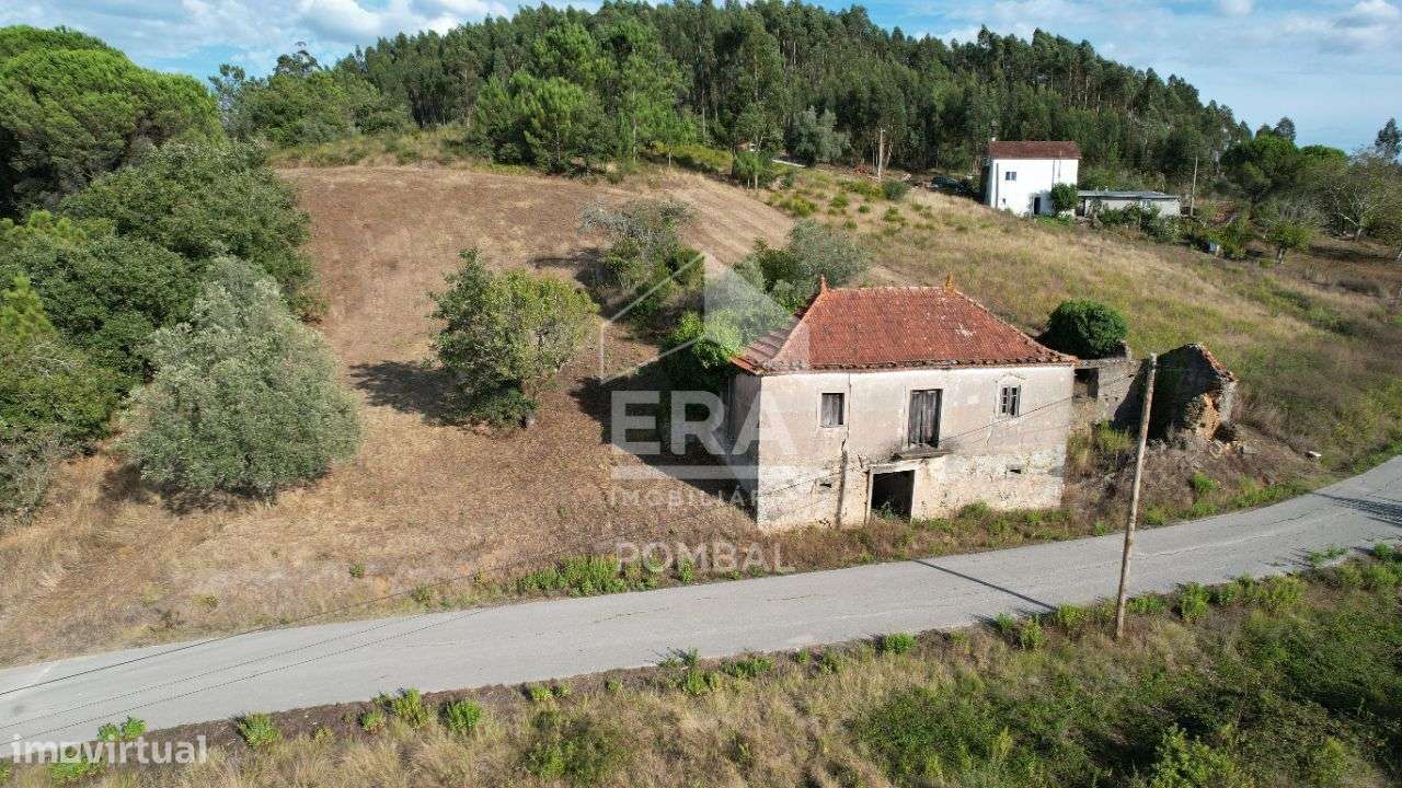 Moradia T3 localizada em Vila Cã, Pombal-24