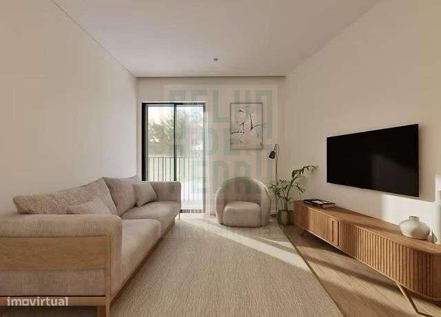 T0 novo c/ varanda e lugar de garagem - Grande imagem: 2/17