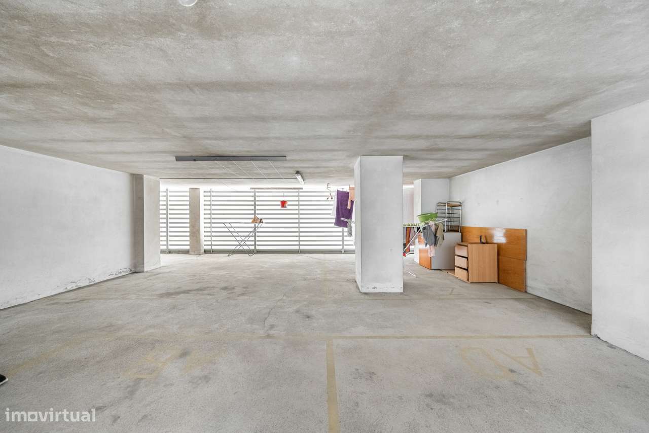 Apartamento T3 renovado em Celeirós-21