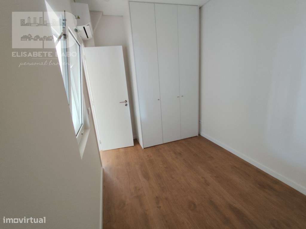 Fantástico apartamento T2+1 no Centro do Montijo-13