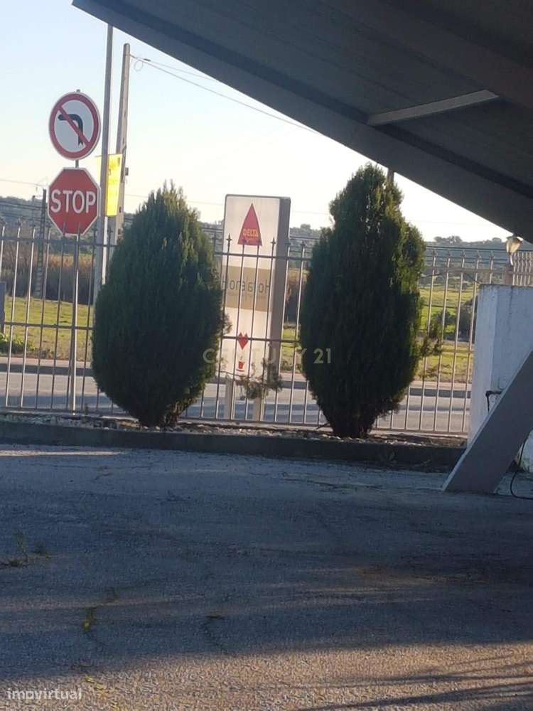 Restaurante com terreno em Elvas-19