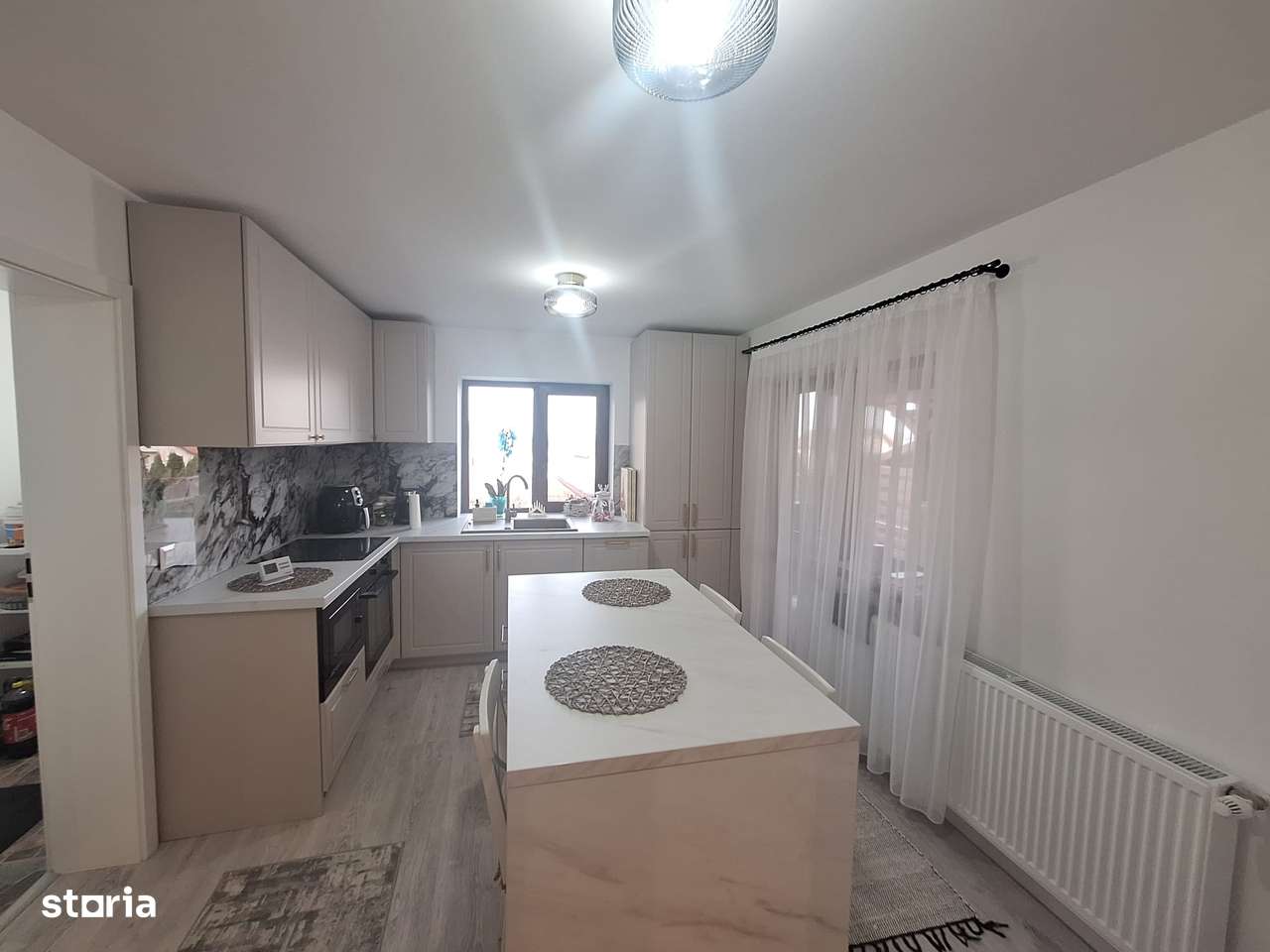 Casa de vanzare Campenesti,suprafata utila 366mp,teren 1000mp.-17