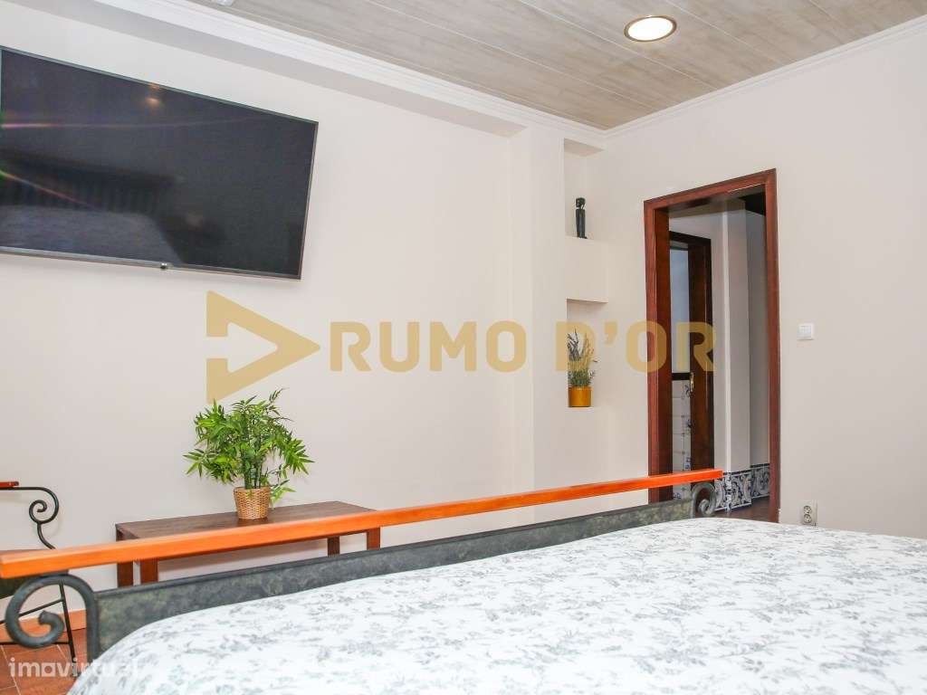 Moradia Exclusiva com áreas Independentes - junto a Arruda dos Vinhos-16