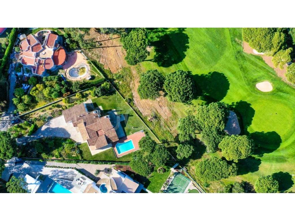 Fantástica Moradia Isolada T4 Frente ao Golfe, Totalmente Remodelad...-48