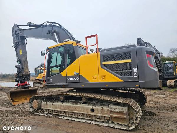 Volvo EC300EL - 4