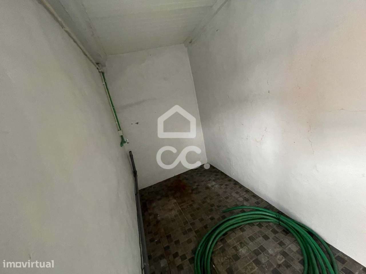 Moradia T2+1 Renovada em Campanhã-27