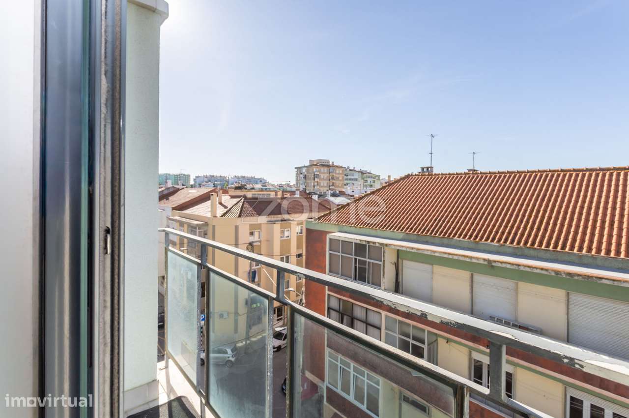 Apartamento T3, com Garagem, 114m2, no Seixal - 322.500,00€-25