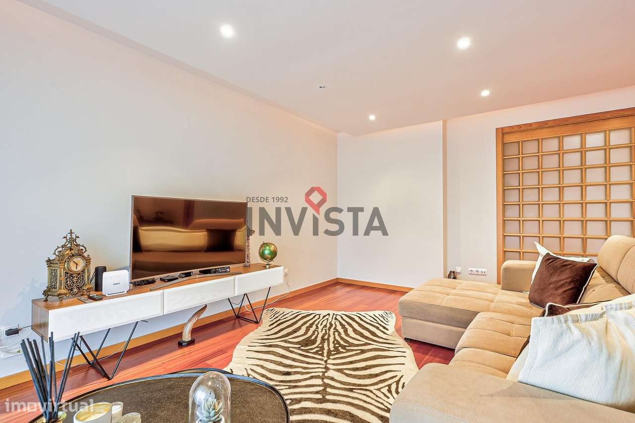 T3 com varanda e box dupla na Urbanização da Malvarosa-6