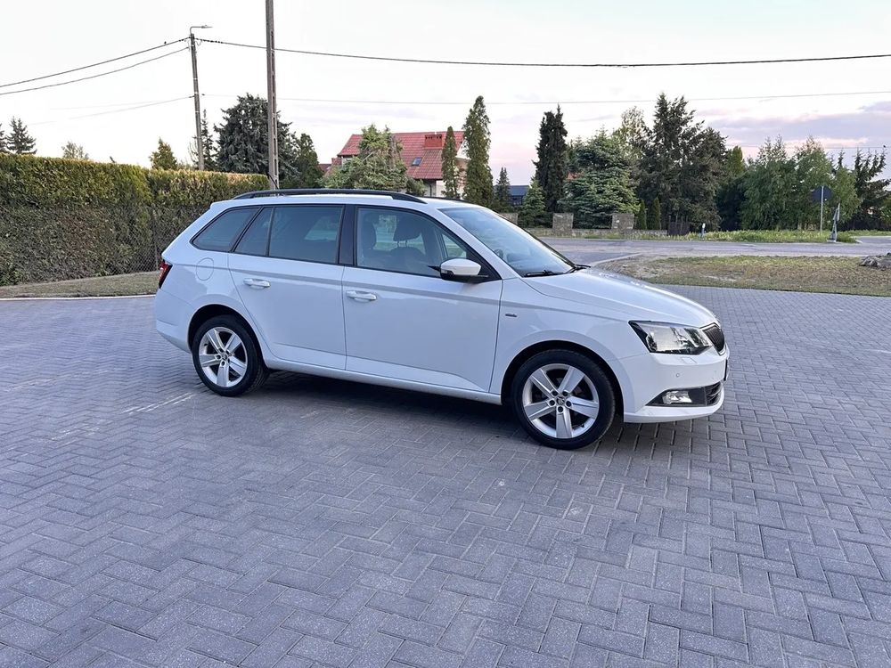 Skoda Fabia III (2014-2021) 1.2 TSI Drive 2017