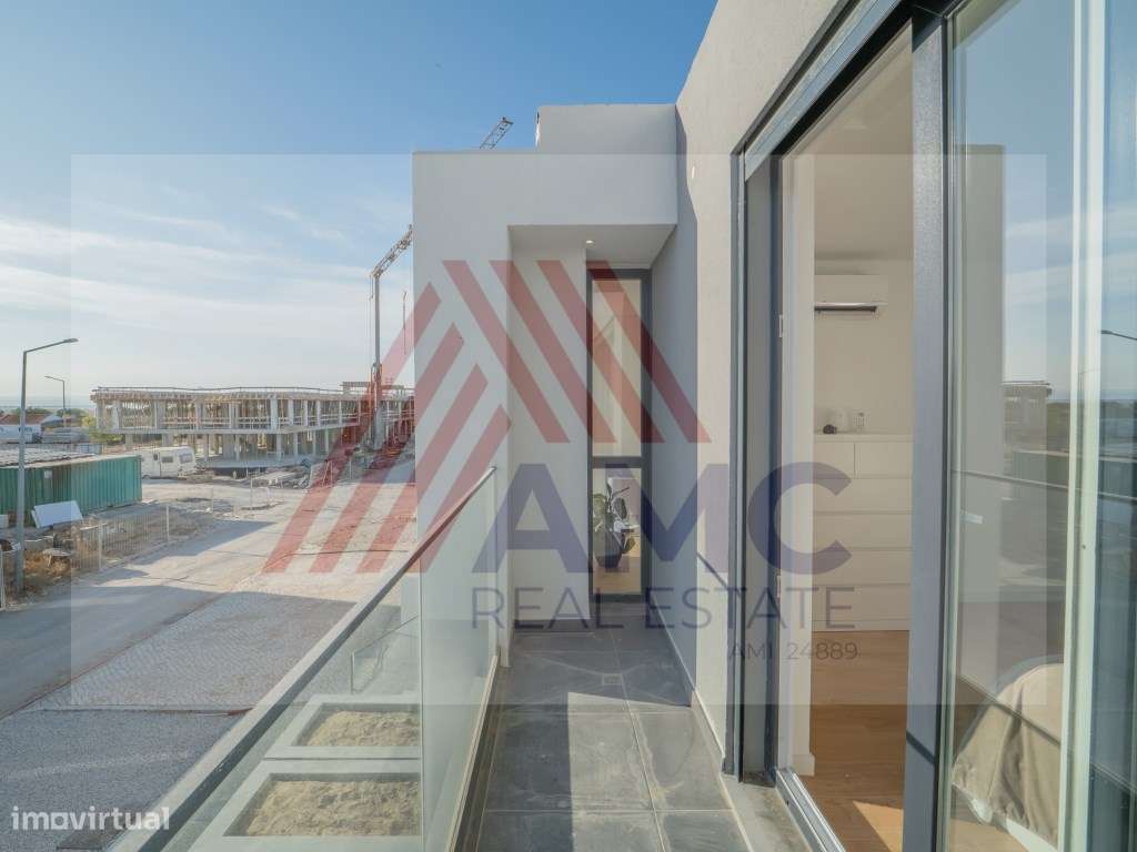 VENDE-SE MORADIA T3 NOVA COM PISCINA PRIVATIVA E GARAGEM-46