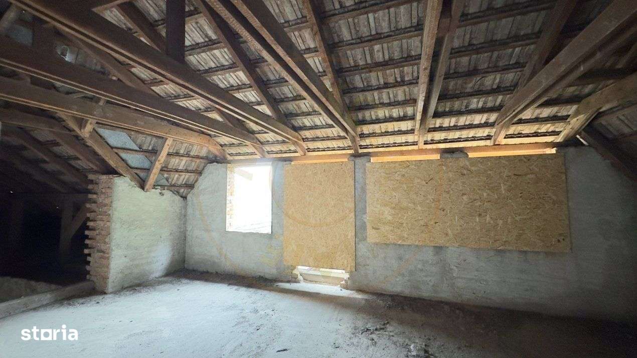 Cladire 12 incaperi, Teren 3.457 mp Str.Iuliu Maniu Nr.13 -Carei- Jud. - Imagine principală: 5/19