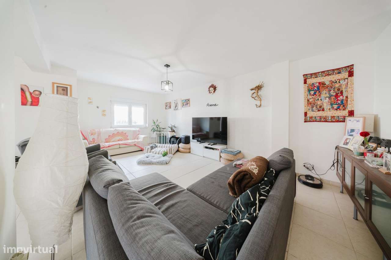 Moradia Independente em Caneças, Odivelas - T3+5-3