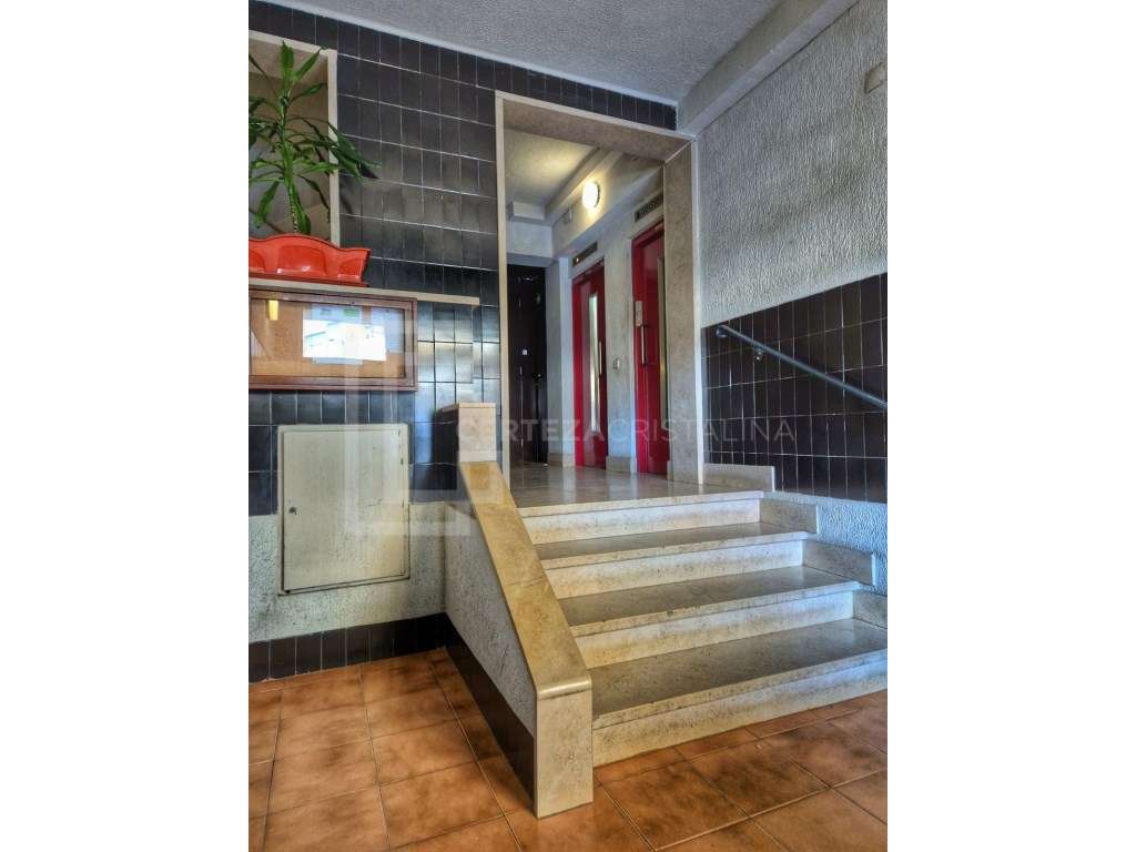 Apartamento T1 Mobilado no Centro de Setúbal-13